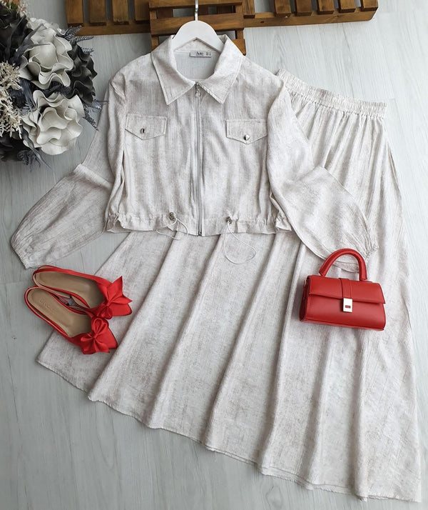 Two-piece set.